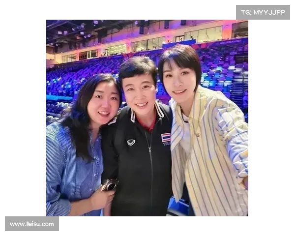 2004年雅典女排惊天逆转俄罗斯 冯坤赵蕊蕊泪洒颁奖台见证传奇时刻