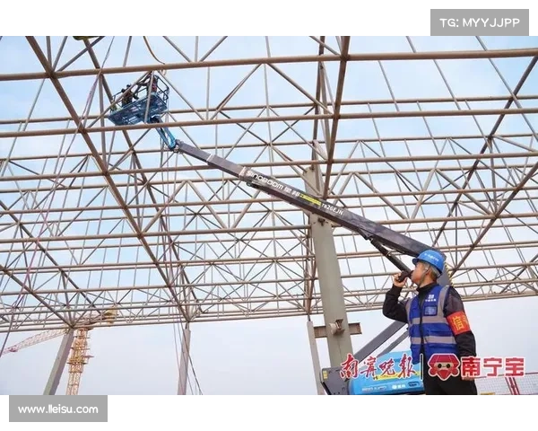 黄平县青少年组选手网前轻吊技巧展示巧妙战术思维与精准配合